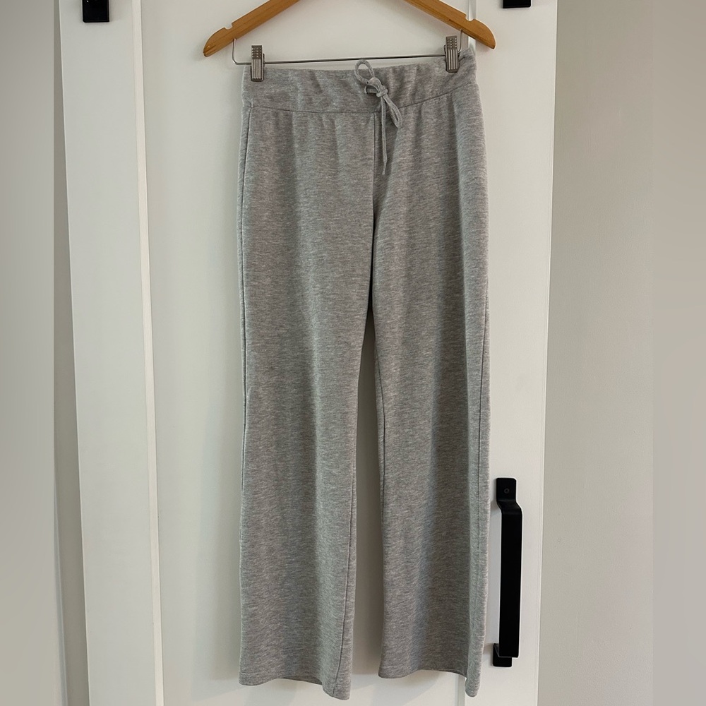 H&M Divided Gray Casual Pants size small.